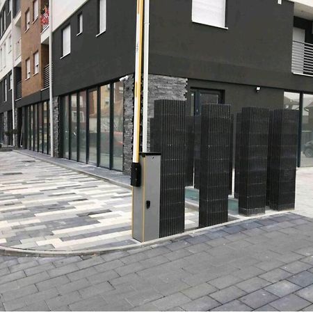 Twins Apartments Čačak Exterior foto